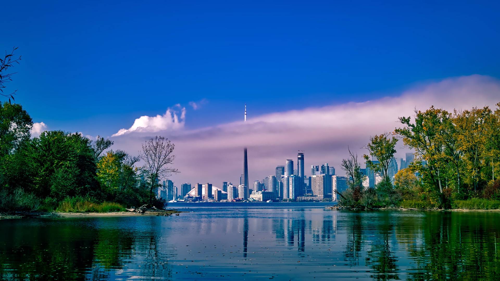 skyline-of-toronto-from-across-the-lake-in-ontario-canada